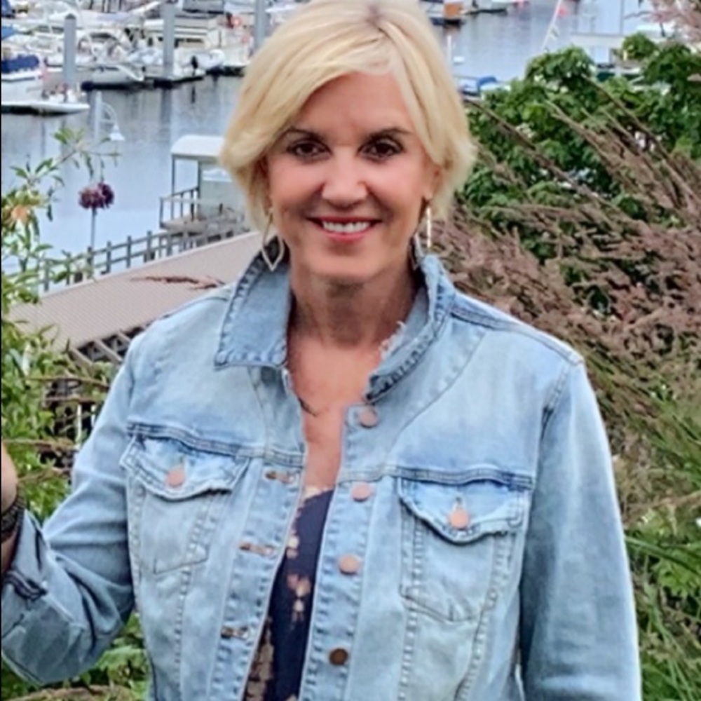 Meet your Posher, Nancy